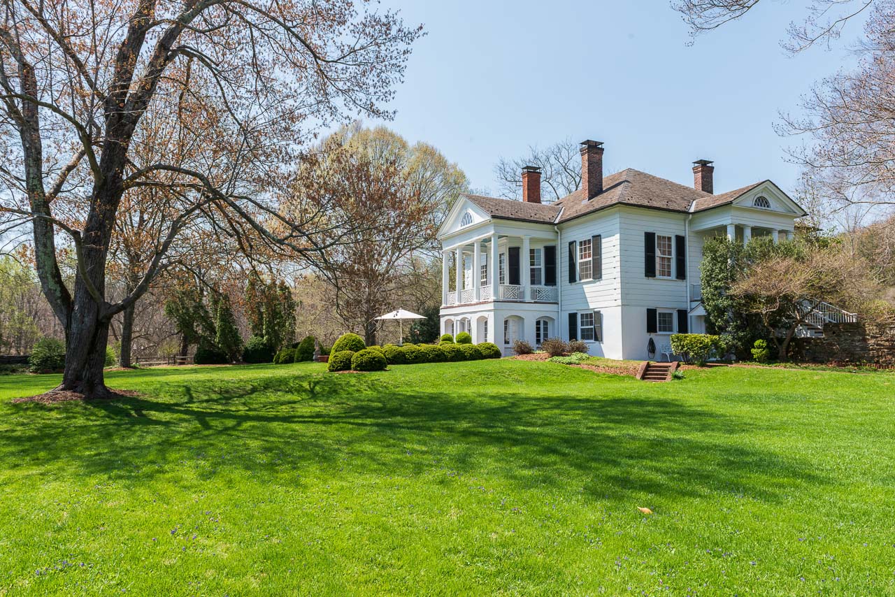 Edgemont Farm 3392 Edgemont Farm North Garden, VA 22959 Mclean Faulconer