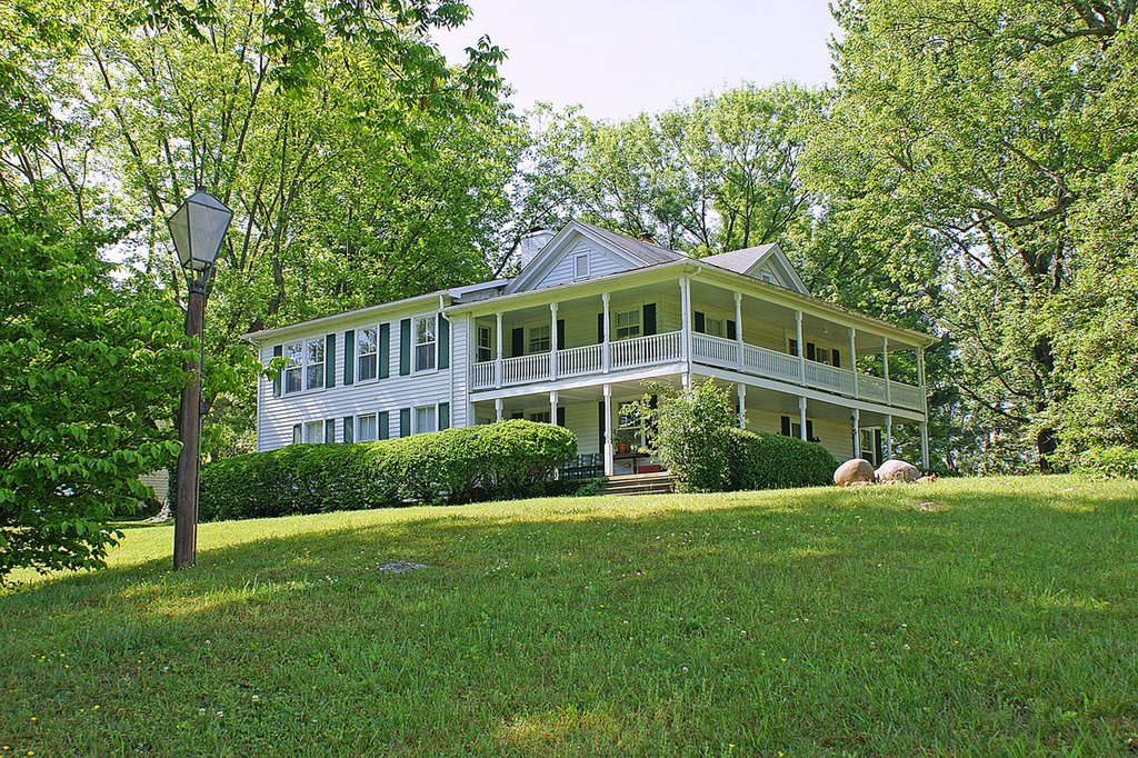 Lovingston Homes for Sale McLean Faulconer